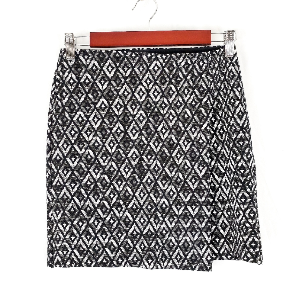 Hollister Black and White Wrap Mini Skirt Small